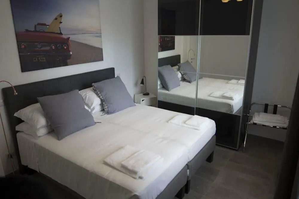 Apartamento Rosa'S House Rome Airport Fiumicino Italia